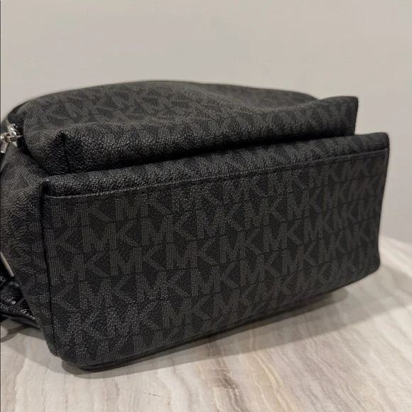 Michael Kors Backpack Erin Signature Backpack - Picture 9 of 17